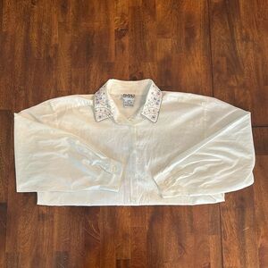 Vintage Koret Cotton White Button Down Pastel Embroidered Floral Cottagecore Med